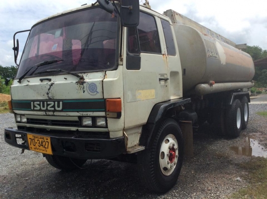รถบรรทุกน้ำ 10 ล้อ ISUSU FVM12MYK 1 เพลา เครื่อง 175