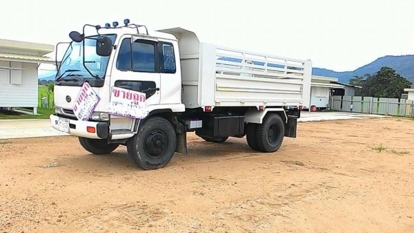 รถหกล้อ NISSAN MEGA 260 -ขนาดดั้ม 10 คิว.