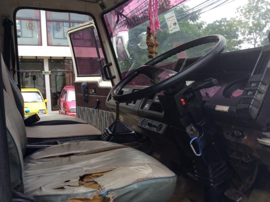 รถบรรทุกน้ำ 10 ล้อ ISUSU FVM12MYK 1 เพลา เครื่อง 175