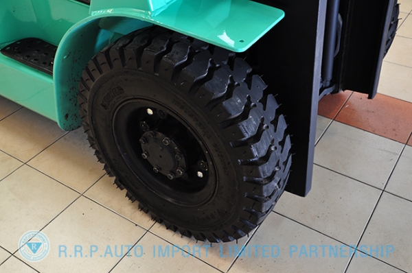 ขายรถโฟล์คลิฟท์มือสอง MITSUBISHI รุ่น FG25 ราคา 275,000 บาท นำเข้าจากประเทศญี่ปุ่น 100\% ไม่เคยใช้งานในประเทศไทย