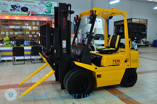 ขายรถโฟล์คลิฟท์มือสอง TCM รุ่น FD25Z1  ราคา 245,000 บาท นำเข้าจากประเทศญี่ปุ่น 100\% ไม่เคยใช้งานในประเทศไทย