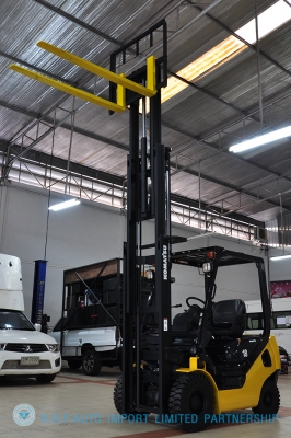 ขายรถโฟล์คลิฟท์มือสอง KOMATSU รุ่น FG18HC ราคา 235,000 บาท นำเข้าจากประเทศญี่ปุ่น 100\% ไม่เคยใช้งานในประเทศไทย