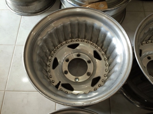 ขายล้อ CENTERLINE ขอบ 15 หน้า10 หลัง12 6 รูกระบะ ออฟลึกสุดตาราง ประมูลจากญี่ปุ่น