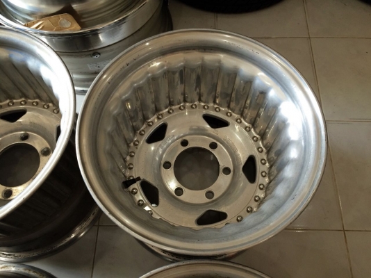 ขายล้อ CENTERLINE ขอบ 15 หน้า10 หลัง12 6 รูกระบะ ออฟลึกสุดตาราง ประมูลจากญี่ปุ่น