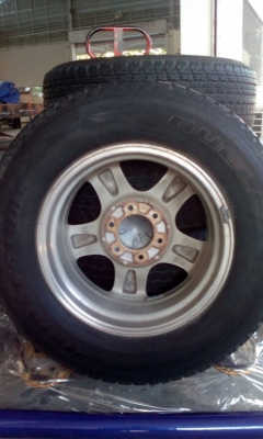 ขายล้ออีซูสุ V-Cross