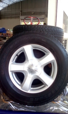 ขายล้ออีซูสุ V-Cross