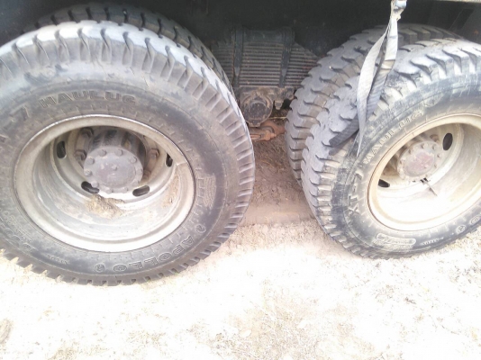 10ล้อดั้ม ISUZU ROCK 240ปี35หัวขาวทำฟ้าเครื่องใหม่6BG-250แรงม้า