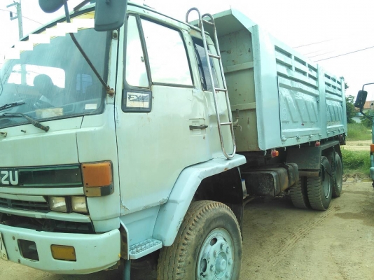 10ล้อดั้ม ISUZU ROCK 240ปี35หัวขาวทำฟ้าเครื่องใหม่6BG-250แรงม้า
