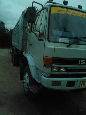 10ล้อดั้ม ISUZU ROCK 240ปี35หัวขาวทำฟ้าเครื่องใหม่6BG-250แรงม้า