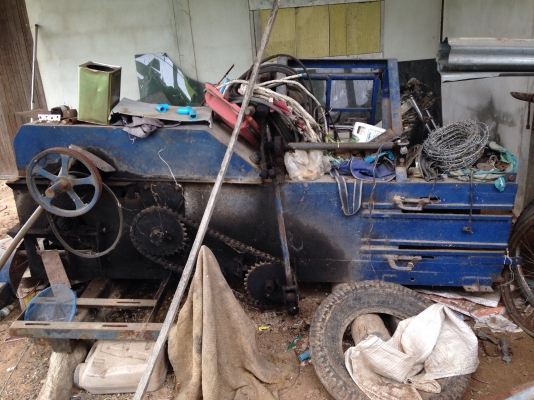 ขายเครื่องอัดฟาง แบบป้อน