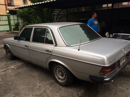 ขายด่วนก่อนทำสีและซ่อมใหญ่  BENZ 300D วางเครื่อง เจแล้ว