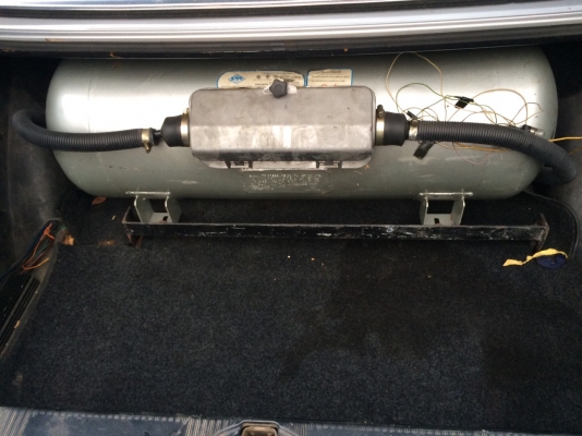 ขายด่วนก่อนทำสีและซ่อมใหญ่  BENZ 300D วางเครื่อง เจแล้ว