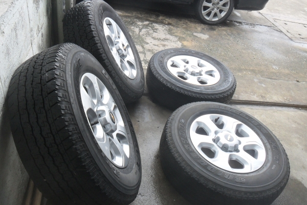 ล้อแม็ก 16นิ้ว 6รู เชฟ พร้อมยาง สวยๆ 4 ล้อ ลดราคาเหลือ 5500 บาท ล้อแม็ก 16นิ้ว 6รู เชฟ พร้อมยาง สวยๆ 4 ล้อ ลดราคาเหลือ 5500 บาท