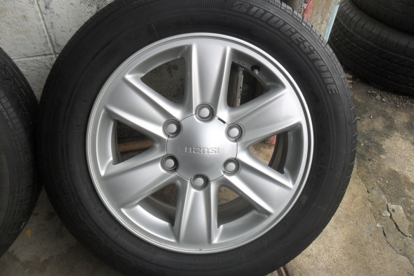 ล้อแม็ก 16นิ้ว 6รู อีซูสุ พร้อมยาง สวยๆ 4 ล้อ ราคา 7900 บาท ล้อแม็ก 16นิ้ว 6รู อีซูสุ พร้อมยาง สวยๆ 4 ล้อ ราคา 7900 บาท