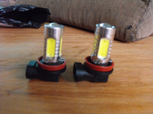 หลอด socket h11 ซื้อมาใหม่เอี่ยม หลอด socket h11 ซื้อมาใหม่เอี่ยม