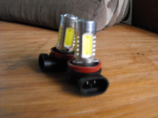 หลอด socket h11 ซื้อมาใหม่เอี่ยม