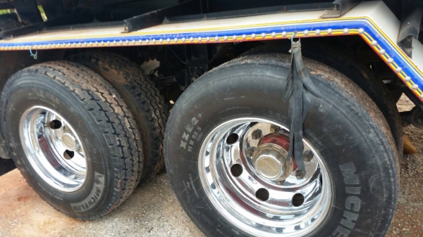 สิบช้อ อีซูซุ 360ปี54 แม่ลูก3คาน ดั้มมีเนียม รถสภาพนางฟ้าสวยจัดทั้งคันพร้อมใช้งาน ทะเบียนพร้อมโอน