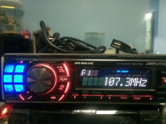 Alpine CDA-105 24Bit DAC USB IPOD MP3-RW CD-RW FMคลื่นไทย ปรีเอ้า3ชุด คุมกล่องCD พร้อมรีโมทและสายต่อUSB สภาพสวยมากๆๆ มือ2 อเมริกา Alpine CDA-105 24Bit DAC USB IPOD MP3-RW CD-RW FMคลื่นไทย ปรีเอ้า3ชุด คุมกล่องCD พร้อมรีโมทและสายต่อUSB สภาพสวยมากๆๆ มือ2 อเมริกา