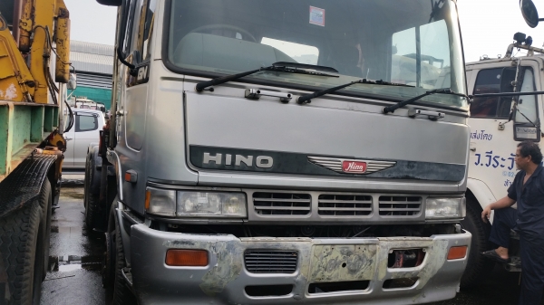 ขายสิบล้อหัวลากHino