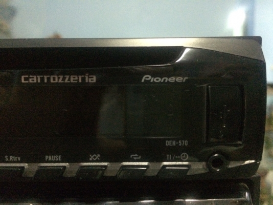 Pioneer DEH-570 USB IPOD MP3-RW CD-RW AUX ปรีเอ้า1ชุด ไฟ7สี สภาพสวย มือ2 ญี่ปุ่น Pioneer DEH-570 USB IPOD MP3-RW CD-RW AUX ปรีเอ้า1ชุด ไฟ7สี สภาพสวย มือ2 ญี่ปุ่น