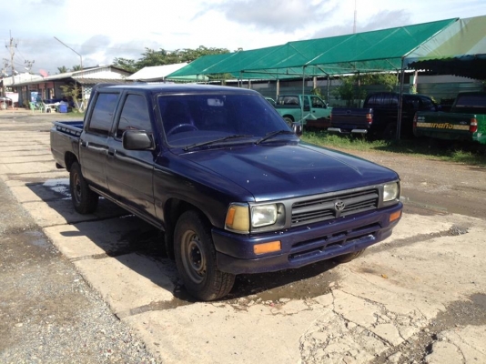 โตโยต้า ไมตี้ 4ประตู..