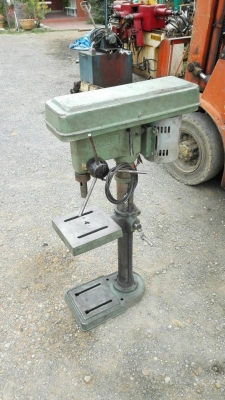 ===== Sold Out!! ===== สว่านแท่น KING ขนาดกลาง สภาพนางฟ้า มอเตอร์ 1/2 HP. 220V. ไฟบ้าน แน่นทุกจุด 089-2499-123 นครปฐม