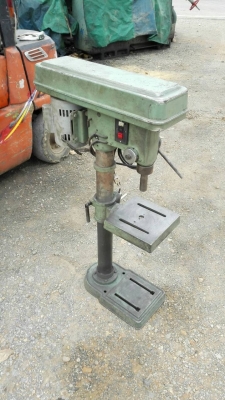 ===== Sold Out!! ===== สว่านแท่น KING ขนาดกลาง สภาพนางฟ้า มอเตอร์ 1/2 HP. 220V. ไฟบ้าน แน่นทุกจุด 089-2499-123 นครปฐม