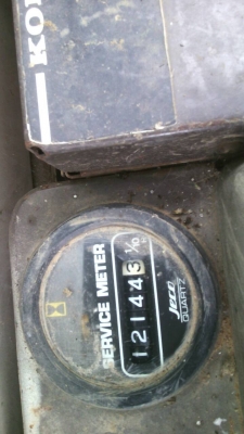 ขายรถแบคโฮPC300-5ติดละบบหัวเจาะมีเล่มทะเบืยน12000ชัวโมง