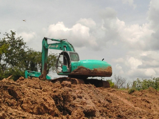ขายรถแบคโฮ KOBELCO SK200-V super เอกสารเล่มทะเบียน ราคา 730000