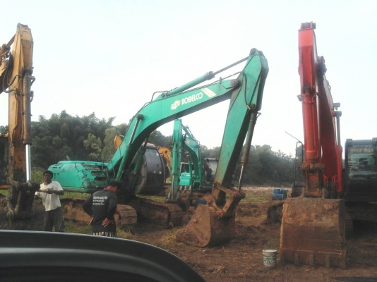 ขายรถแบคโฮ KOBELCO SK200-V super เอกสารเล่มทะเบียน ราคา 730000