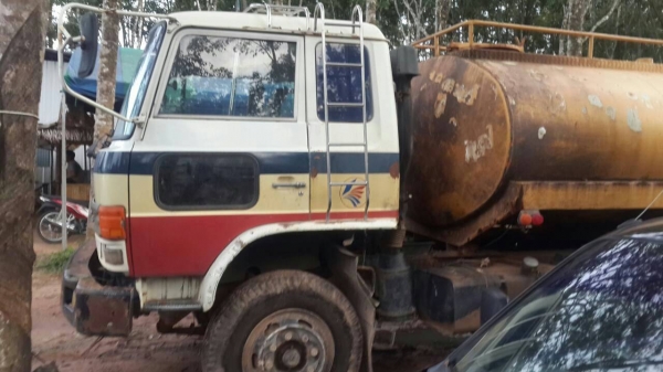 ขายรถบรรทุก 10 ล้อน้ำ HINO KT920 เครื่อง HO6C 202 แรงม้าสโลว์ดึง 2 เพลา ใส่หัว 227 ราคา 450000