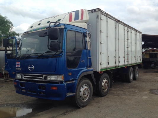 12ล้อHINOตู้บรรทุก10ประตูยาว7.8ม.