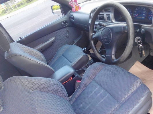 ขายford4ประตูปี04สภาพพร้อมใช้เกือบ100เปอร์เซ็นมือเดียวจากห้าง ใช้งานน้อยภายในใหม่กริ๊บ