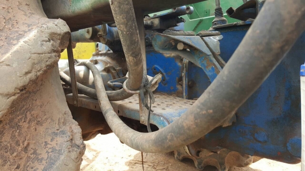 ขายรถไถ FORD 5000 T3 ติดคีบอวยชัยแทรคเตอร์ เอกสารเล่มทะเบียนครบ รถพร้อมใช้เครื่องดี ราคาต่อรองได้ครับ ขายรถไถ FORD 5000 T3 ติดคีบอวยชัยแทรคเตอร์ เอกสารเล่มทะเบียนครบ รถพร้อมใช้เครื่องดี ราคาต่อรองได้ครับ