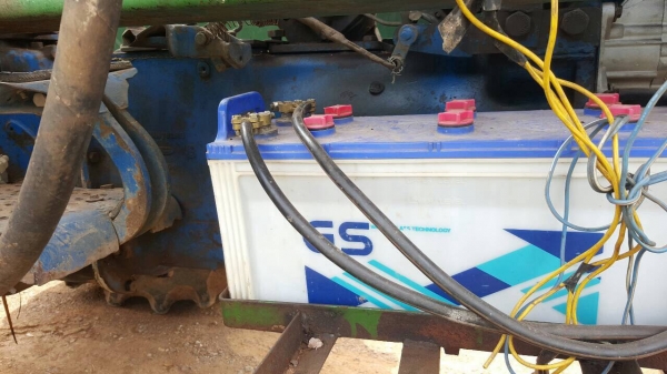 ขายรถไถ FORD 5000 T3 ติดคีบอวยชัยแทรคเตอร์ เอกสารเล่มทะเบียนครบ รถพร้อมใช้เครื่องดี ราคาต่อรองได้ครับ ขายรถไถ FORD 5000 T3 ติดคีบอวยชัยแทรคเตอร์ เอกสารเล่มทะเบียนครบ รถพร้อมใช้เครื่องดี ราคาต่อรองได้ครับ