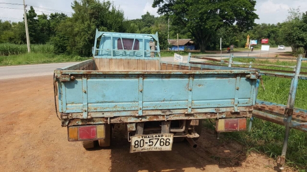 ขาย 6 ล้อ ISUZU NKR เครื่อง 4BE1 110 แรงม้า คัสซีสวย ทะเบียนพร้อม ราคาต่อรองได้ ขาย 6 ล้อ ISUZU NKR เครื่อง 4BE1 110 แรงม้า คัสซีสวย ทะเบียนพร้อม ราคาต่อรองได้