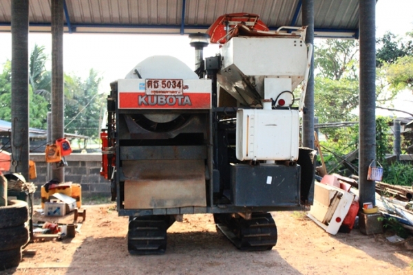 ขายด่วนรถเกี่ยวนวดข้าว DC-60-PLUS