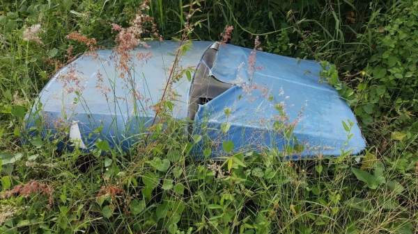 ขายรถไถ FORD 6610 เสื้อลาย พร้อมคีบอ้อยขาคู่ เอกสารเล่มทะเบียนครบ พร้อมอุปกรณ์ผานดันหน้า และผาน 6