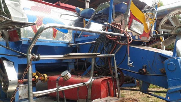 ขายรถเกี่ยวข้าวบางไทรHINO JO8C 260 เทอร์โบว์ สภาพเดิมใช้งานน้อยลงนาปี รถอีสาน ตู้ดี เครื่องแน่น ตู้แสตนเลสเดิมโรงงาน ไดกิ้น23 12HT