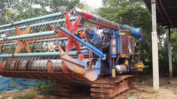 ขายรถเกี่ยวข้าวบางไทรHINO JO8C 260 เทอร์โบว์ สภาพเดิมใช้งานน้อยลงนาปี รถอีสาน ตู้ดี เครื่องแน่น ตู้แสตนเลสเดิมโรงงาน ไดกิ้น23 12HT