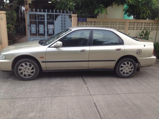 HONDA ACCORD ไฟท้าย2ก้อนปี96 เครื่องดีมาก HONDA ACCORD ไฟท้าย2ก้อนปี96 เครื่องดีมาก