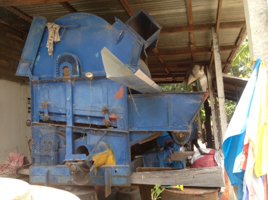 ขาย  ISUZU TL  6 ล้อ รถนวดข้าว