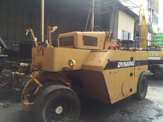 ขายด่วนรถบดล้อยาง7ล้อWATANABE WP15WE พร้อมใช้งาน