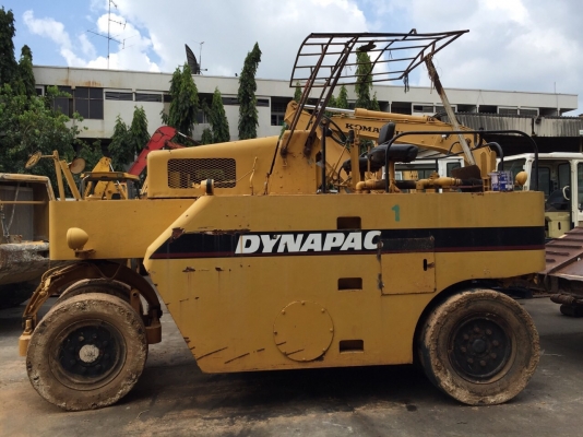 ขายด่วนรถบดล้อยาง7ล้อWATANABE WP15WE พร้อมใช้งาน