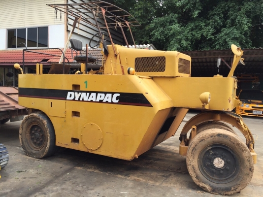 ขายด่วนรถบดล้อยาง7ล้อWATANABE WP15WE พร้อมใช้งาน