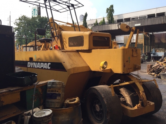 ขายด่วนรถบดล้อยาง7ล้อWATANABE WP15WE พร้อมใช้งาน