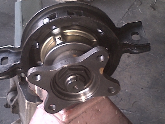 ลูกยางเพลากลาง  3500 เข้ามาดูประกาศของผู้ลงประกาศยังมีอีกหลายรายการครับ