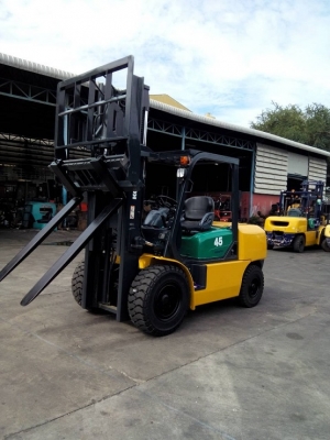 Forklift 4.5 T KOMATSU FD45-7 ดีเซล เกียร์ออโต้ ยก 3.0 เมตร งากระดก