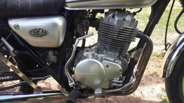 ขาย Honda Cl 400 สภาพสวยๆพร้อมใช้ เอกสาร inv ครบครับ