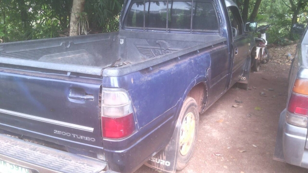 ISUZU ดรากอนอาย 2.5 ปี44 มาลัยธรรมดา ภาษี58